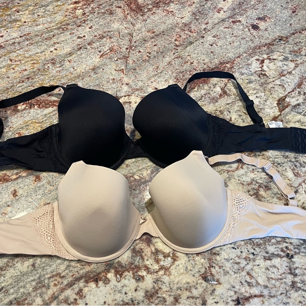 2 Motherhood Maternity nursing bras, 36DD